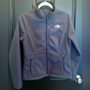 The North Face Women’s Premium Windbreaker Jacket. M. Gently used.